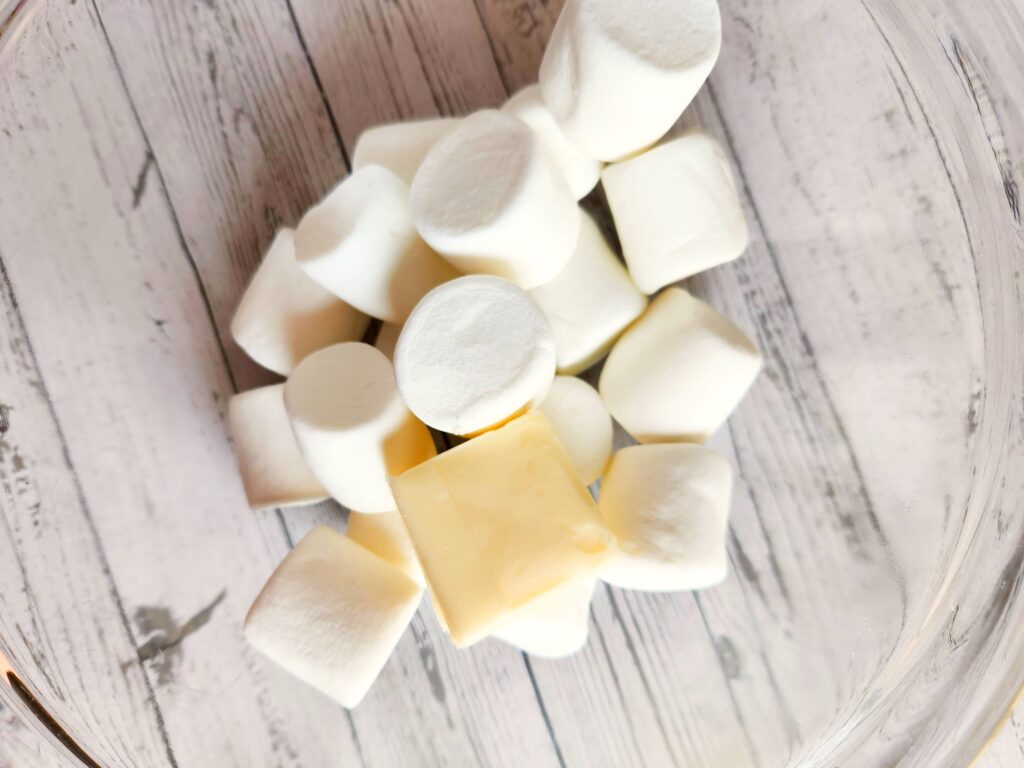 A bowl of marshmallows.