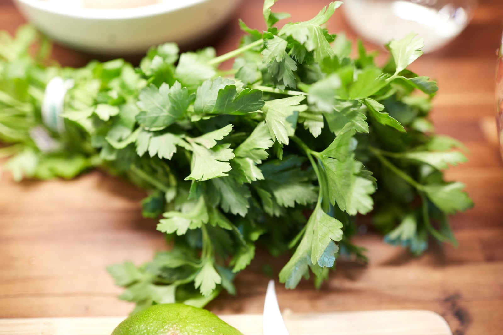 How to Dry Parsley: 5 Easy Ways