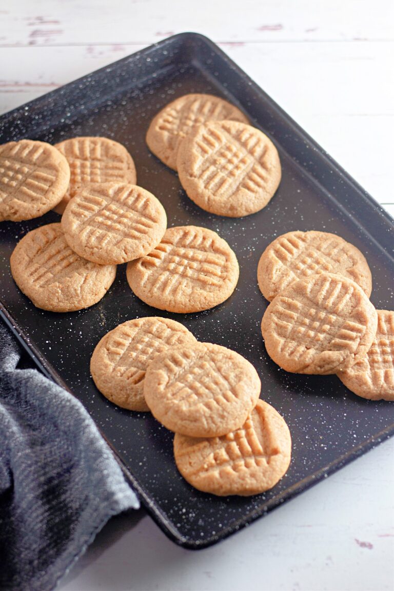 A cookie tray of easy peanut butter cookies.